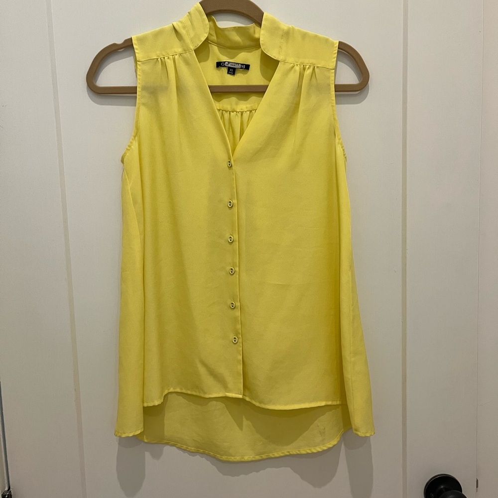 Gianni Bini XS Yellow Sleeveless high low Blouse